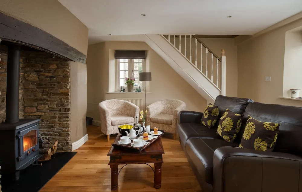 Strete Barton House
