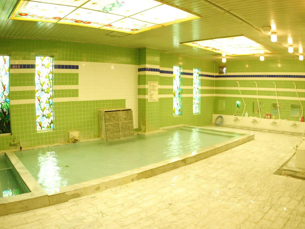Suwa Lakeside Hotel