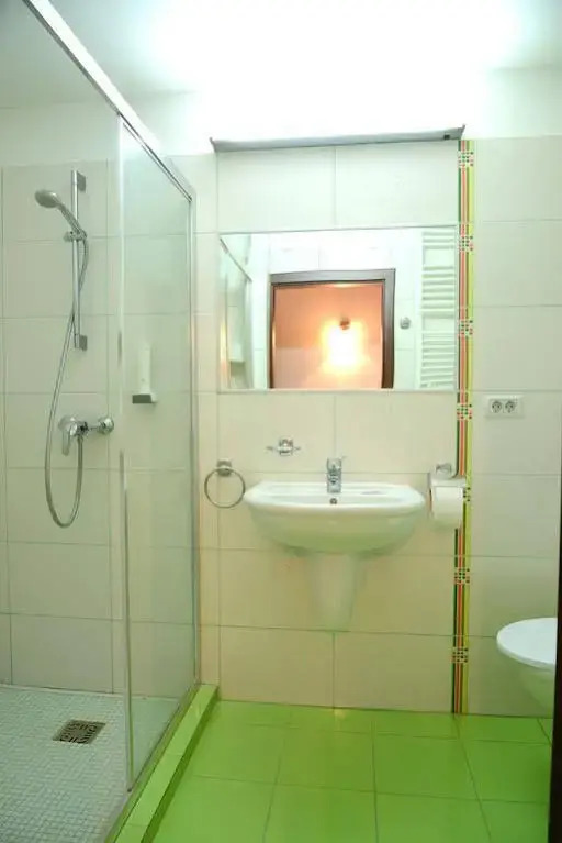 Hotel Trio Giroc