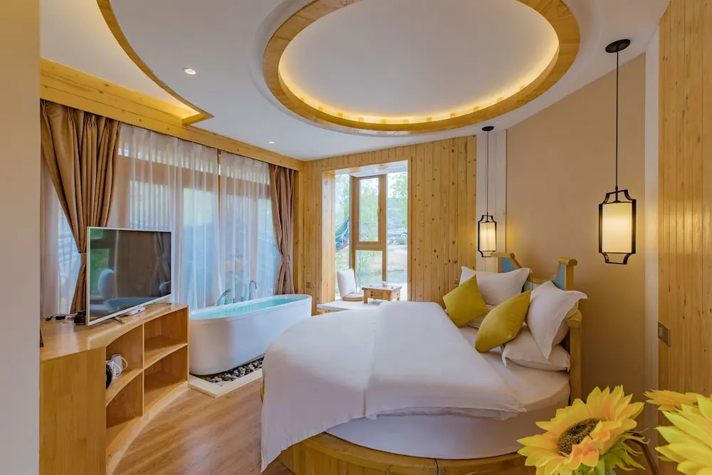 Floral Hotel Lijiang Lakeside Inn