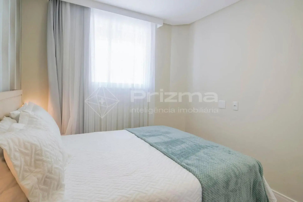 Aconchegante apto 03 dorms com ótima localização na praia de Bombinhas.
