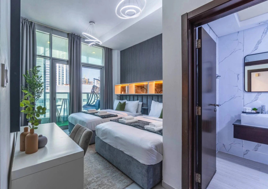 Квартира 7th Floor Sea & Canal View 1BR Near Beach
