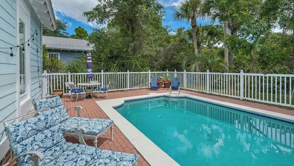 Classic Beach Home With Heated Private Pool - Sleeps 9