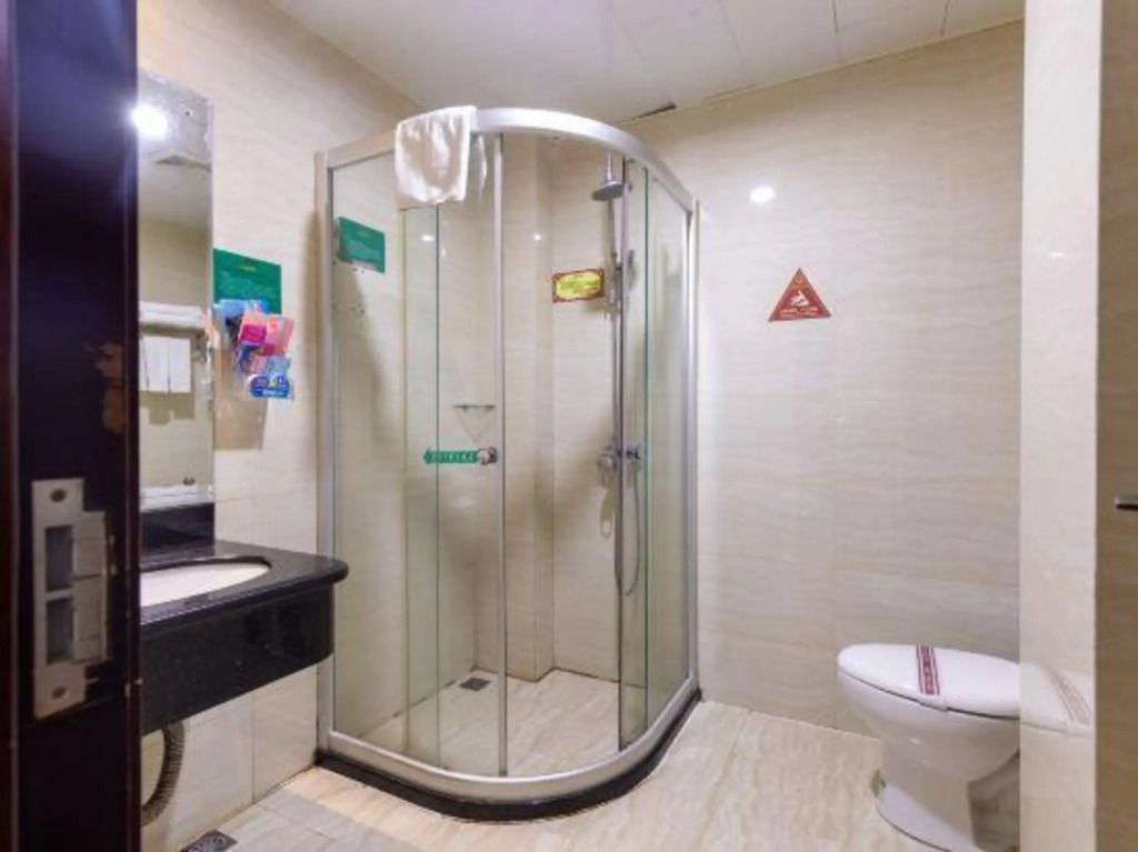 Jinhaiyang Holiday Hotel