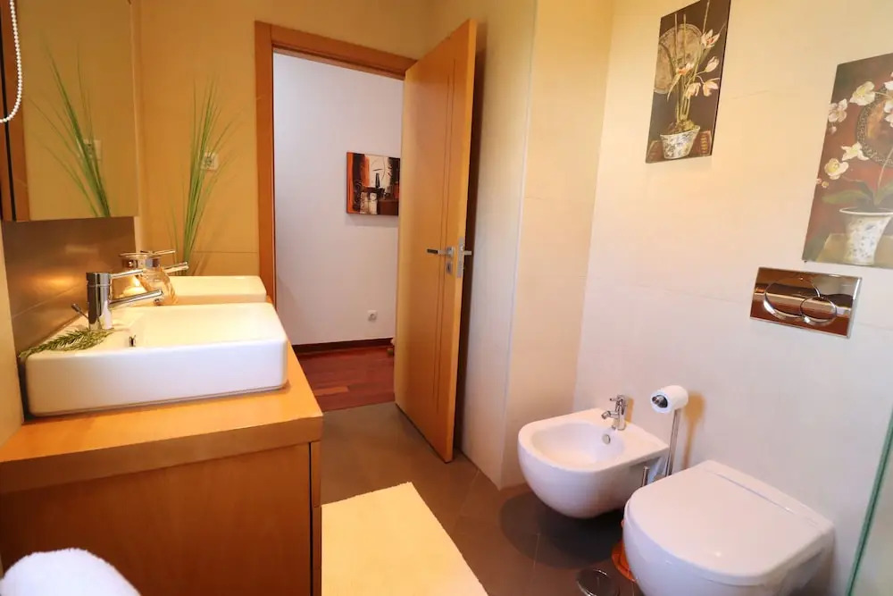 3-bed Townhouse With Pool in Albufeira Balaia