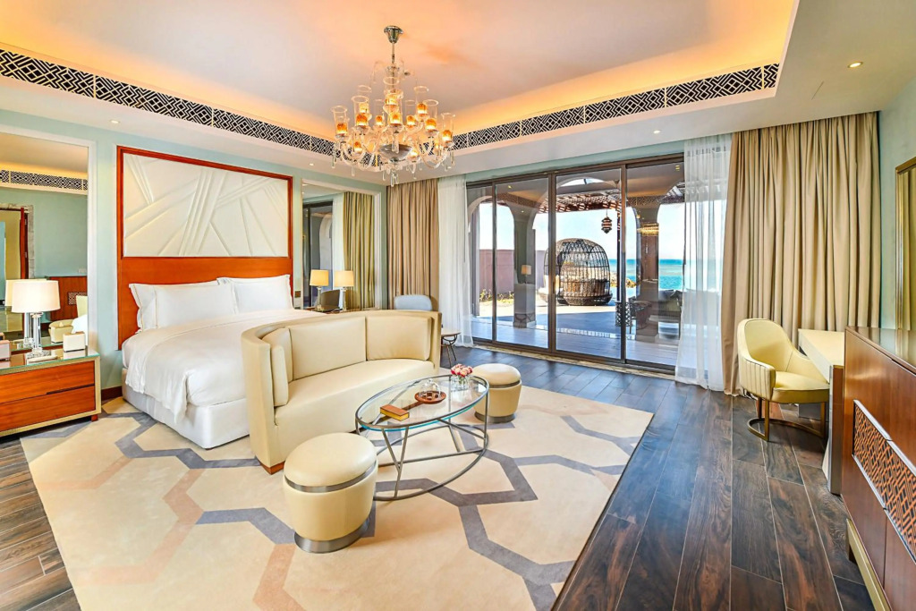Royal Saray Resort