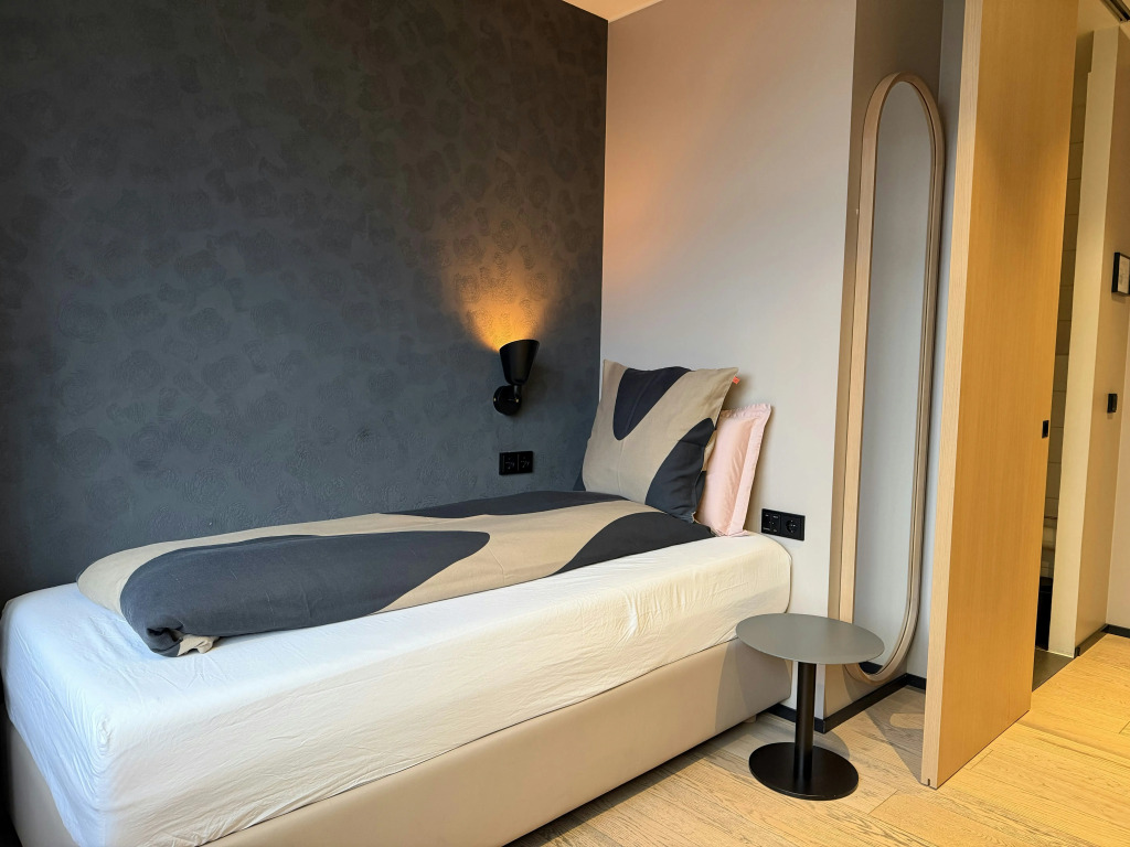 Hotel Lotus
