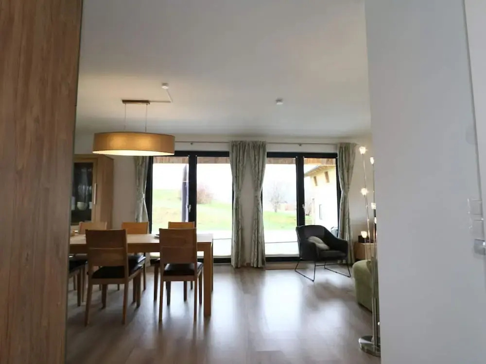 Chalet Max View mit Pool und Sauna