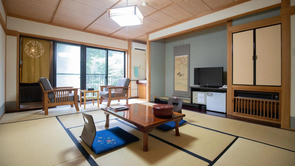 Shirataki Hotel