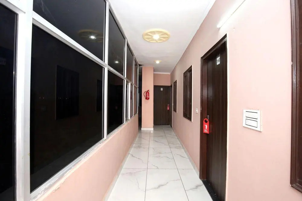 OYO 10261 Hotel Sunrise