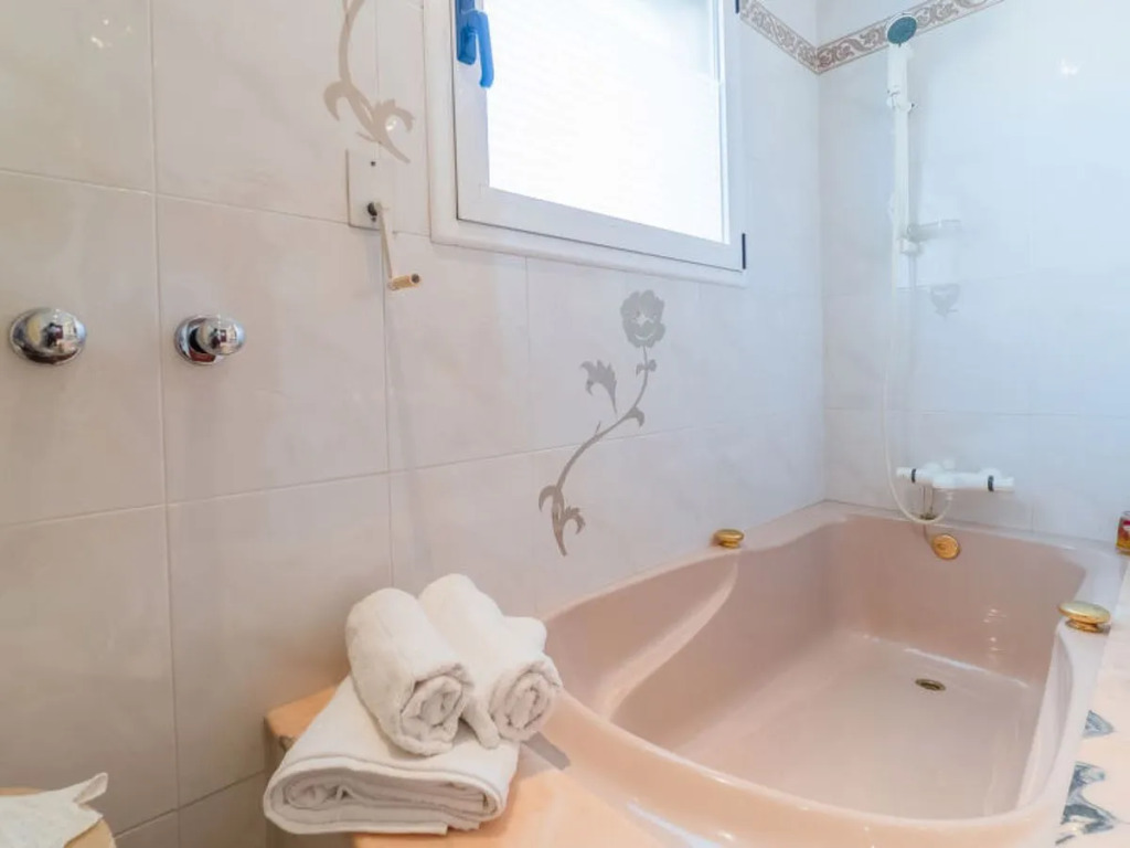 Holiday Home Aurea by Interhome