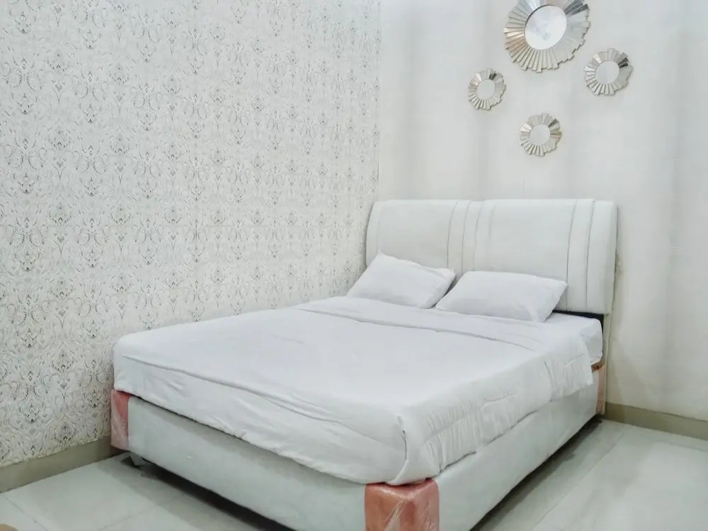 Urbanview Hotel Rifal Home Tegal