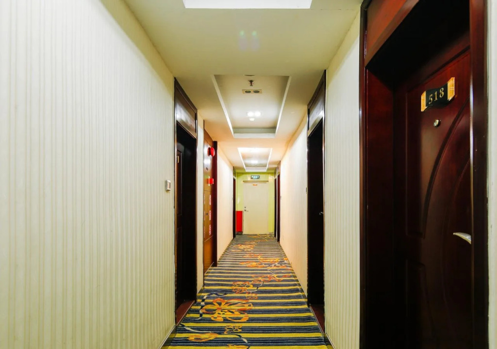 Xinghe Taixiang Hotel (Zhanqian Road Branch)