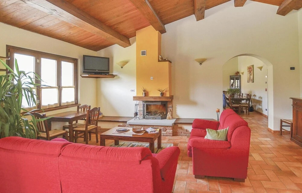 Nice Home in Badia Tedalda AR With 10 Bedrooms, Wifi and Outdoor Swimming Pool