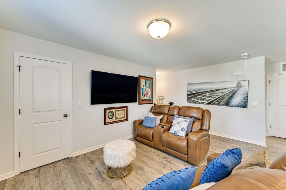 3 Mi to Uptown Charlotte! Apt in Historic District