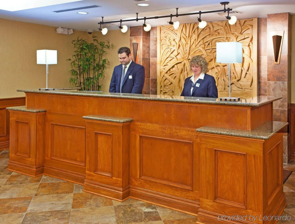 Holiday Inn Express Hotel & Suites Auburn Hills by IHG