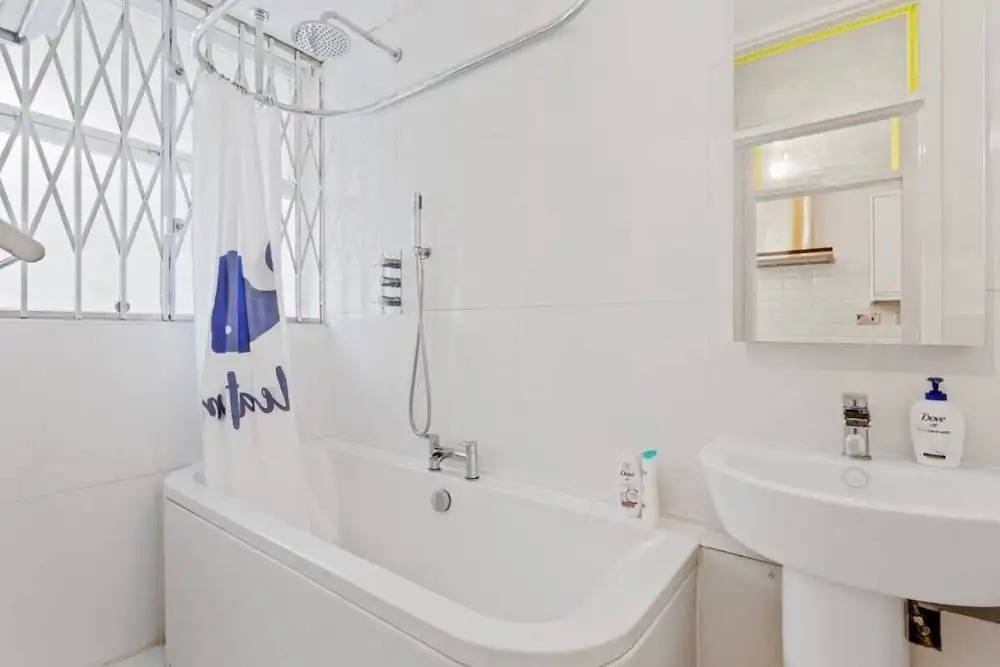 Cozy and Light Studio in Pimlico Near Victoria Stn