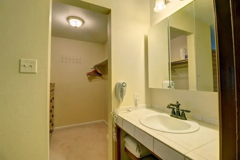 Ten Mile Haus A-6 2br 2ba 2 Bedroom Condo