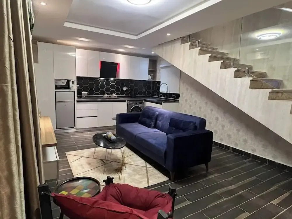 Casa- Grey Apartments