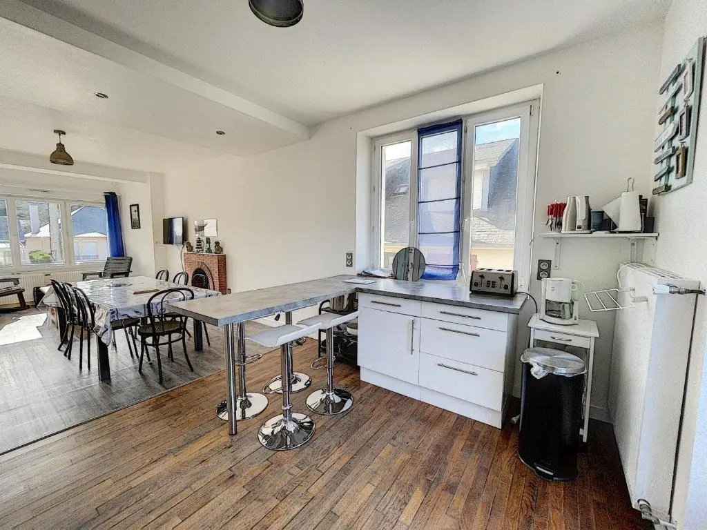Maison Jullouville, 7 pièces, 9 personnes - FR-1-361-164