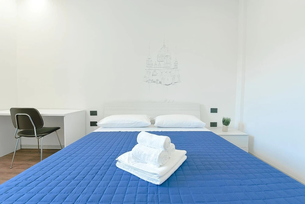 8 Bedroom Apartment in Reggio Emilia Center