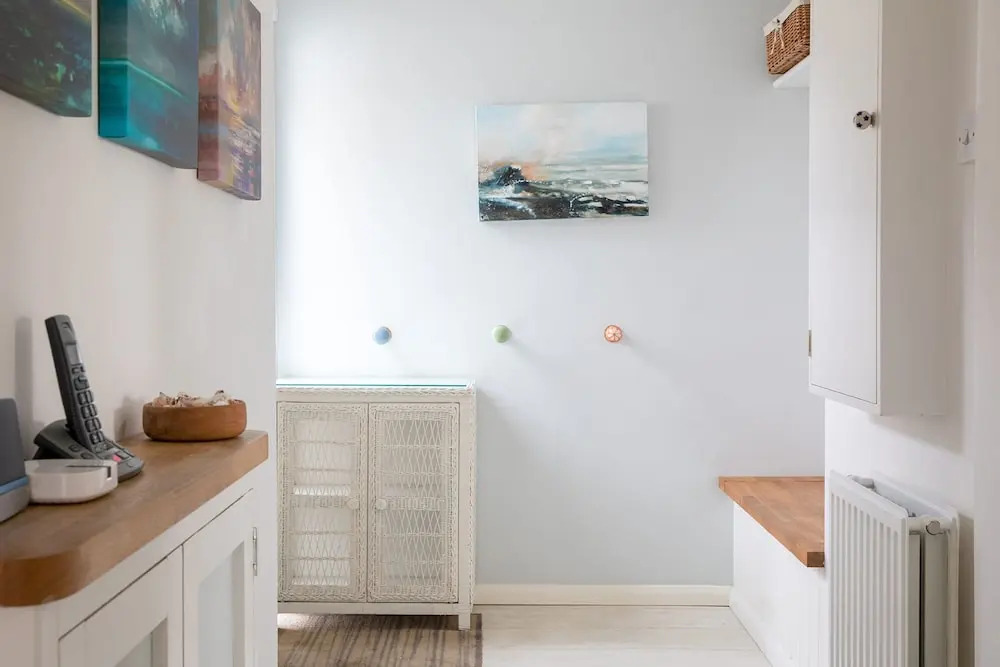 Family Seaside Retreat - 5 minutes to Beach