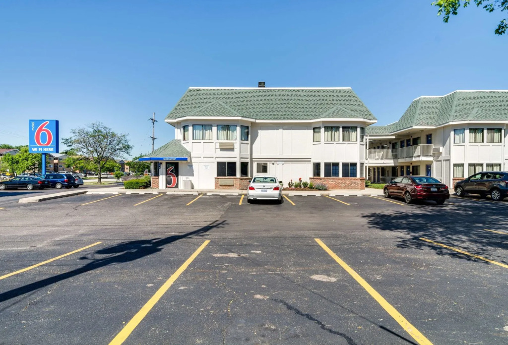 Motel 6-Schiller Park, IL - Chicago OHare
