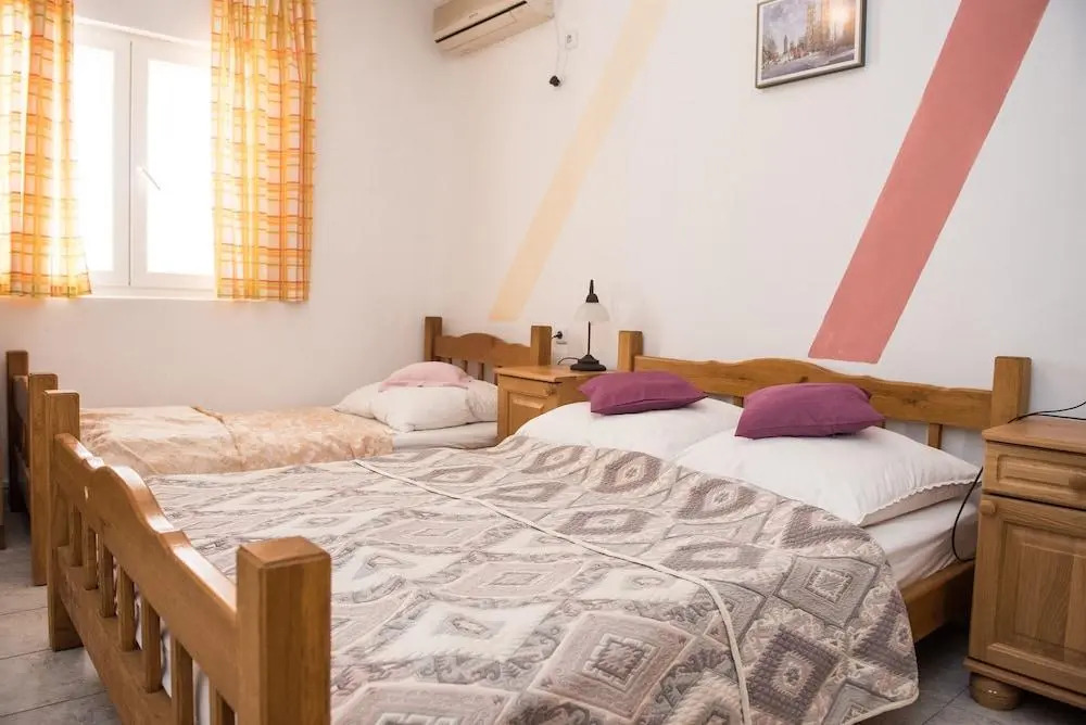 Apartments Ljubica