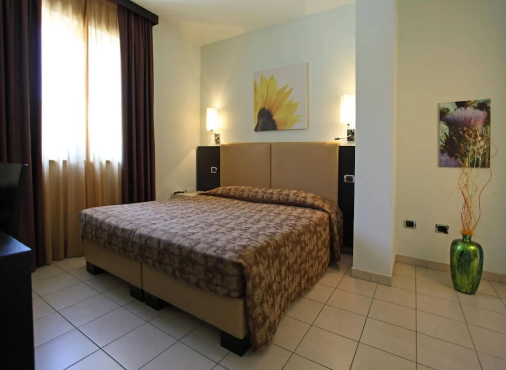 Euro Hotel
