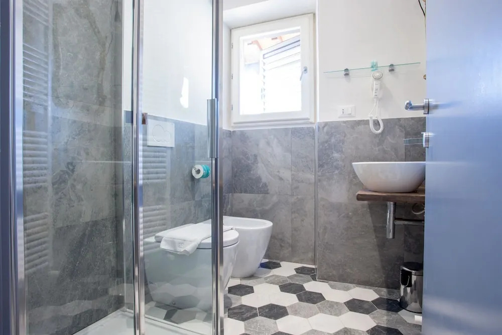 Santo Spirito Venti - Design Rooms in Florence near Ponte Vecchio & Palazzo Pitti