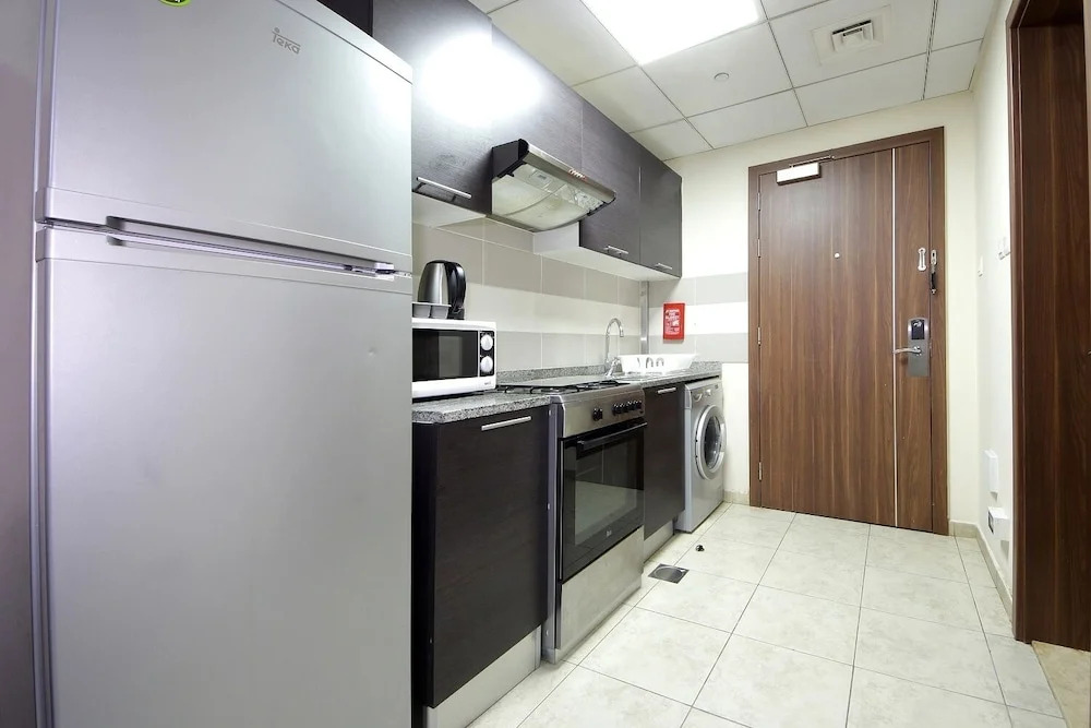 New Arabian Holiday Homes- IMPERIAL JVT