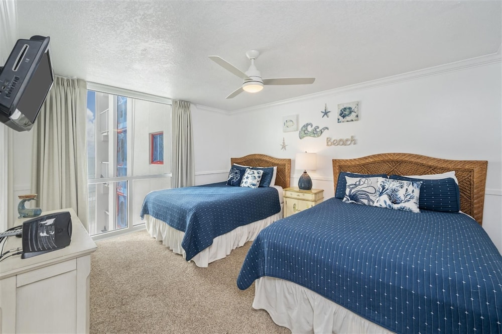 Shoreline Towers 2085 2 Bedroom Condo