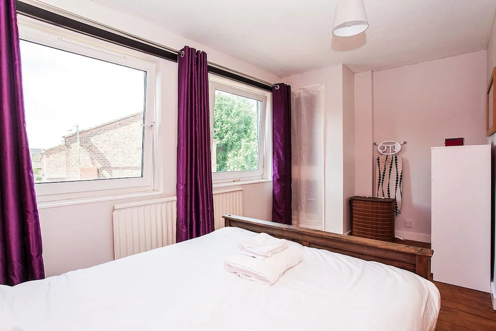 Modern 2 Bedroom Flat in Stoke Newington