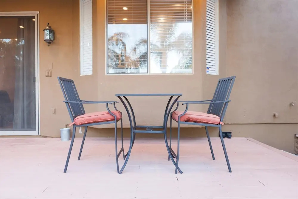 4BR Ocotillo Lakeview Home w/ Pool