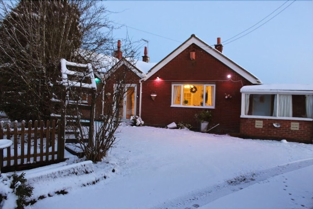 Long Chimneys Bed & Breakfast