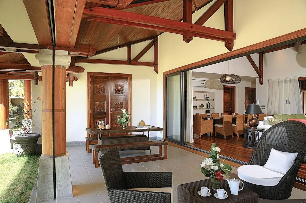 Sankhara Luxury Private Beach Villas