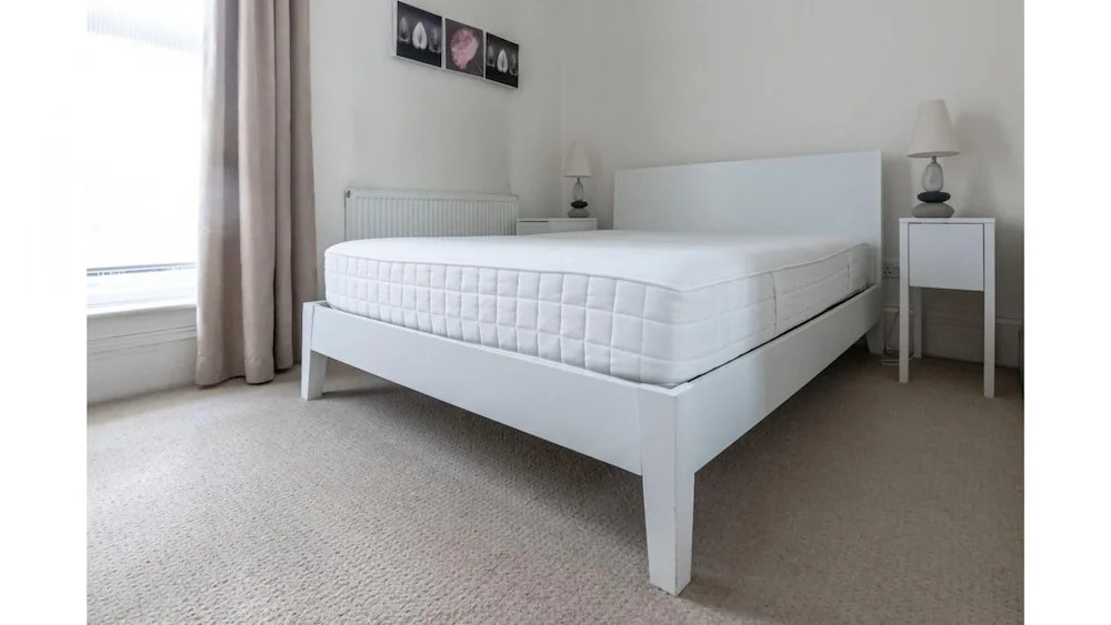 1 Bedroom in Kew Gardens - Clarendon Garden