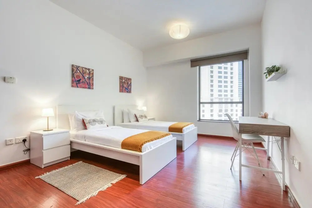 Regal Apt Fit for a King w Sea View
