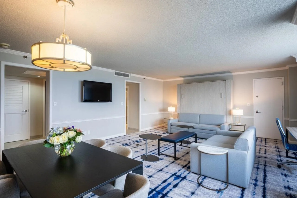 Crowne Plaza College Park - Washington DC by IHG