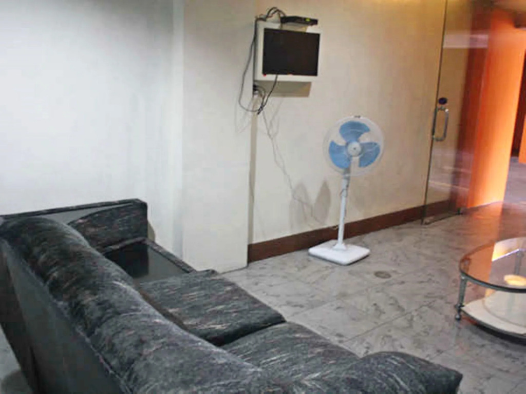 New Winston Hotel