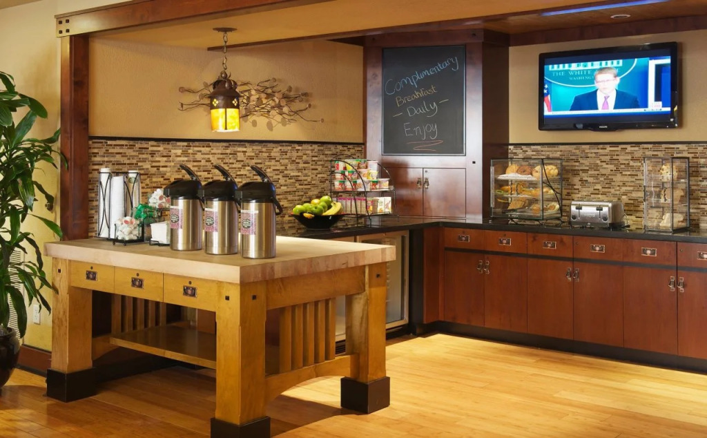 Larkspur Landing Extended Stay Suites Roseville