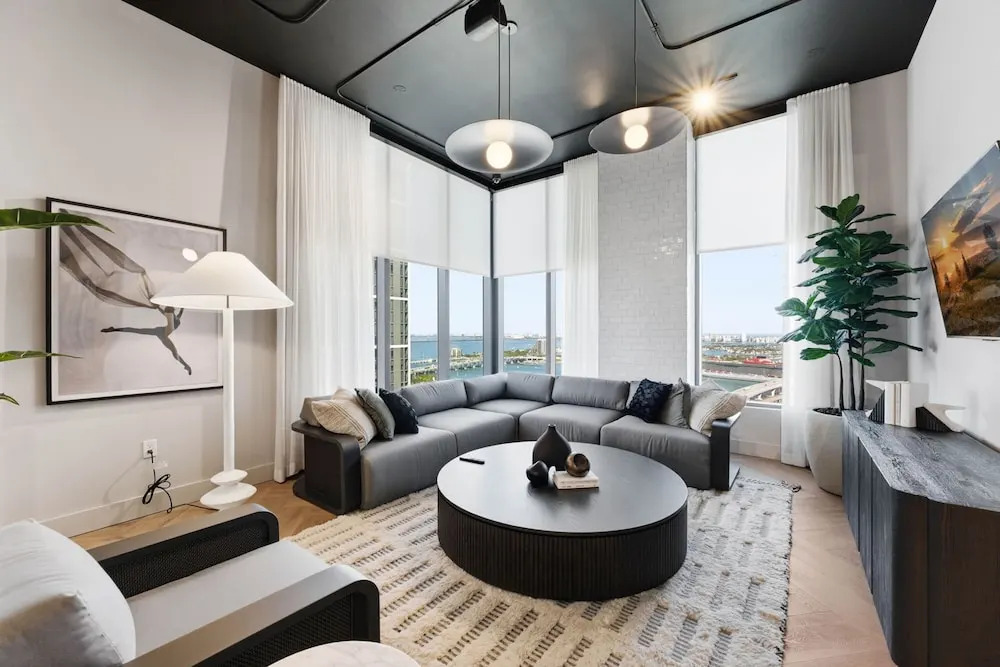 Stylish Miami Stay for 5 Guests