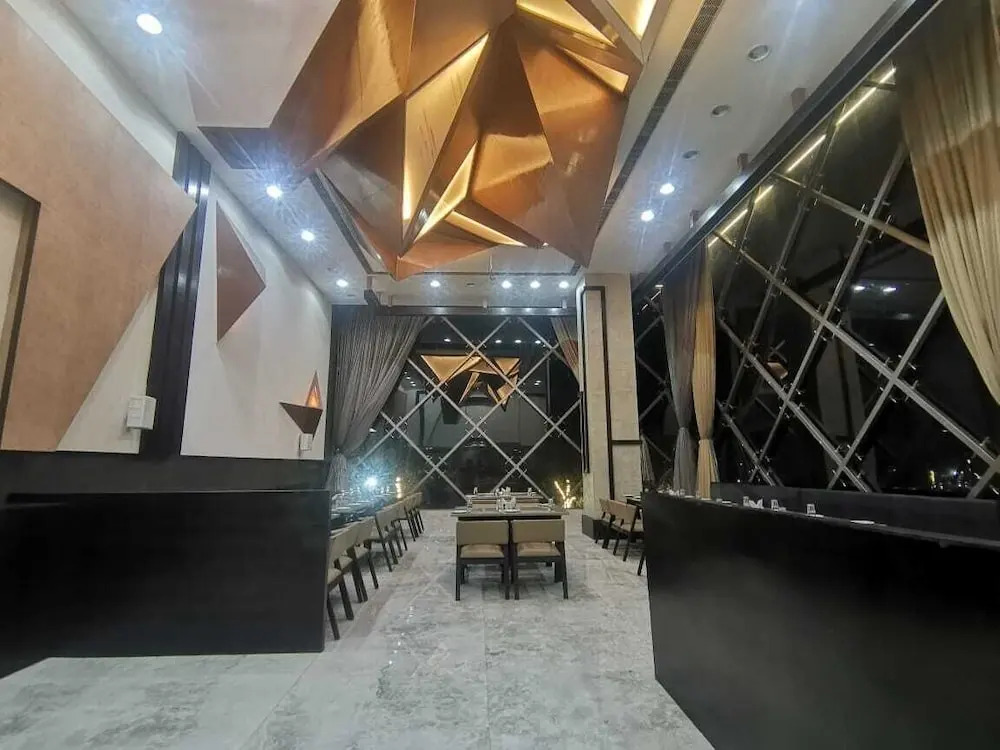 Ratnapriya hotel and resort