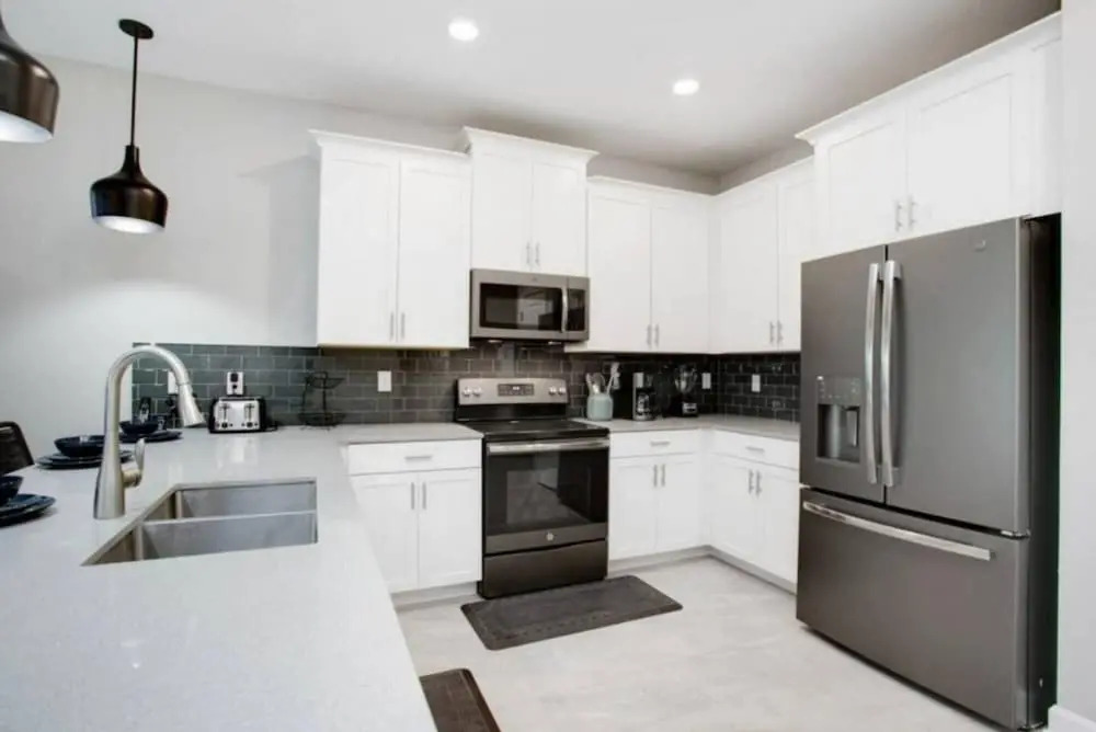 New Home at Storey Lake 8 Bedrooms and 5 Bathrooms