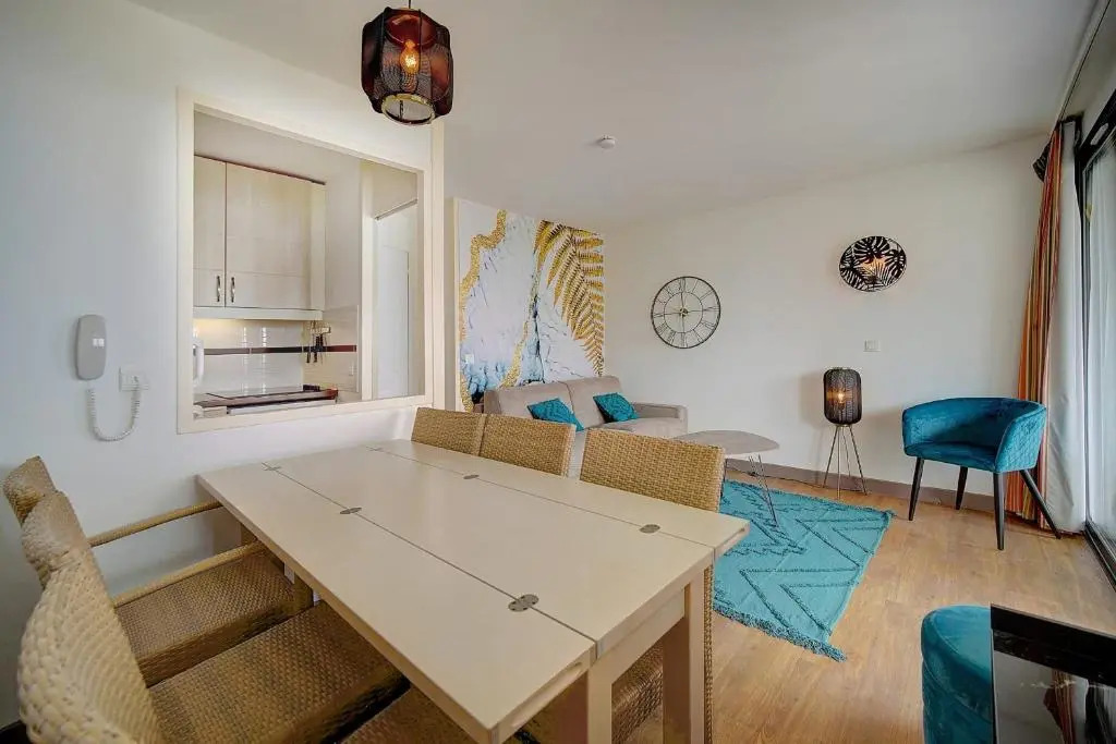 IMMOGROOM - 2 Rooms sea view - Renovated - Pool - Terrace - Parking - AC