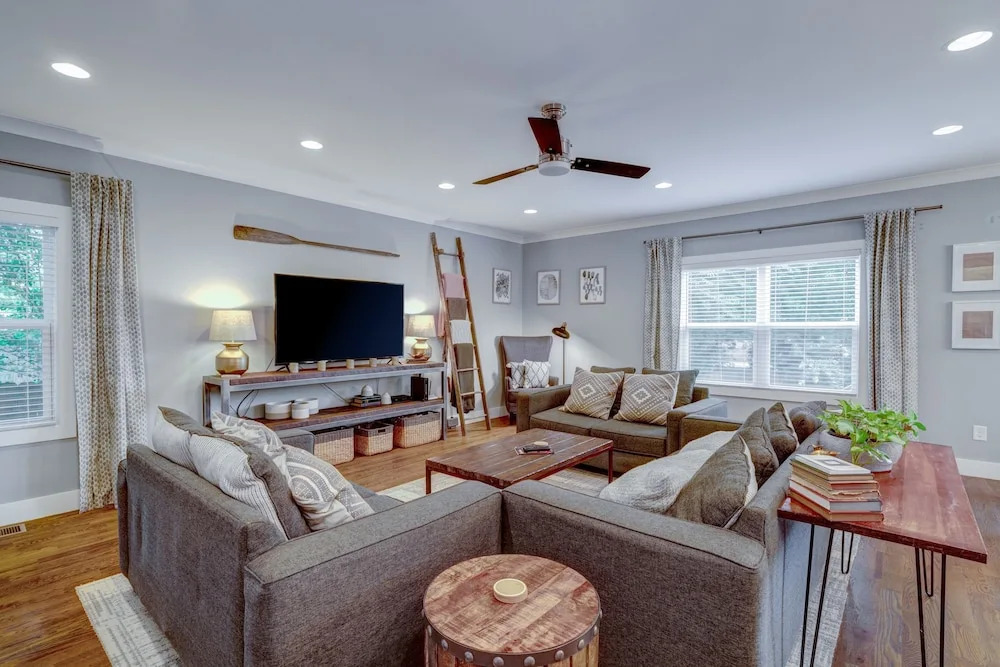 Potter Lane Home - 4 Br Home