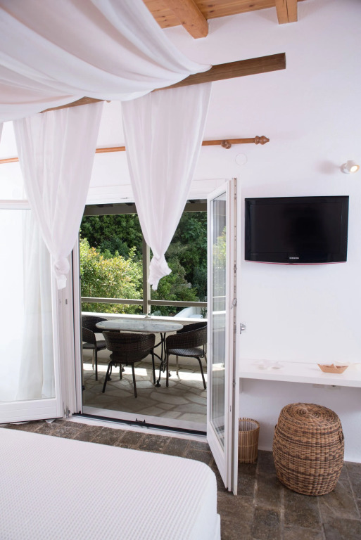 Skiathos Holidays Suites & Villas