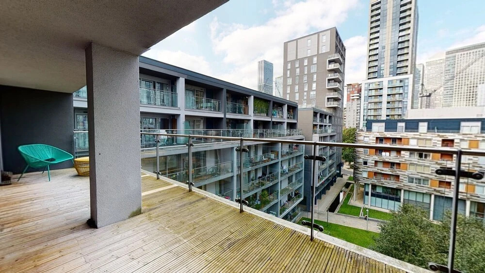 Inviting 2-bed/2-bath Apartment in London