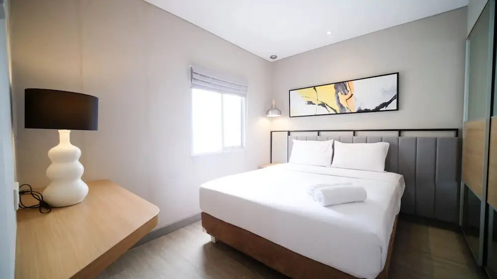 Minimalist and Beautiful 1BR with Extra Room at Pavilion Permata Apartment By Travelio