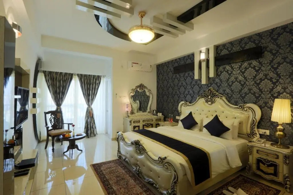 Premier Suites Business Hotel